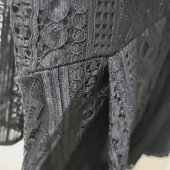 NWT Torrid's, Geo V Neck Skater‎ Lace Black Dress, Knee Length Size 2X - Picture 10 of 12